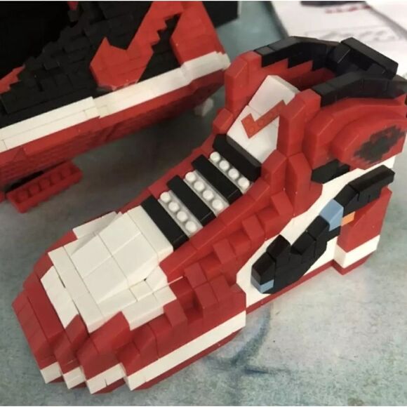 NEW! Nike Air Jordan 1 Shoe Chicago Bulls BUILDING BLOCKS SET Michael Jordan - Picture 2 of 3